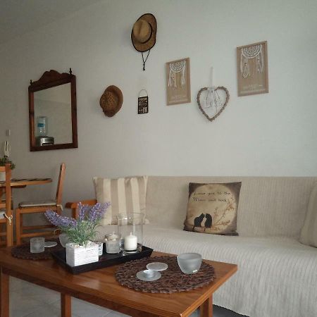 Welcome House Hotel ลาร์นาคา ภายนอก รูปภาพ