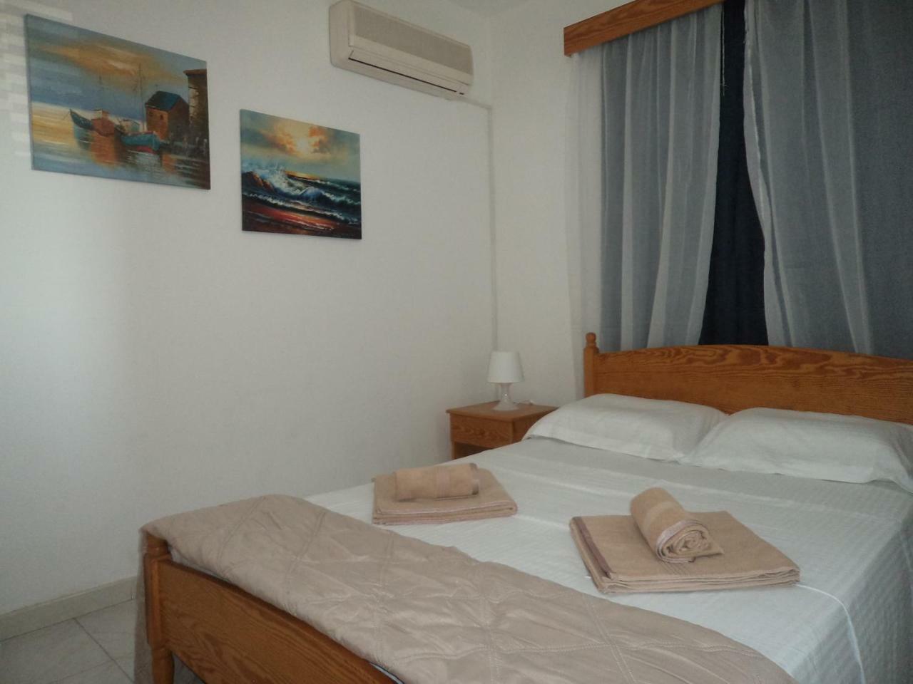 Welcome House Hotel ลาร์นาคา ภายนอก รูปภาพ