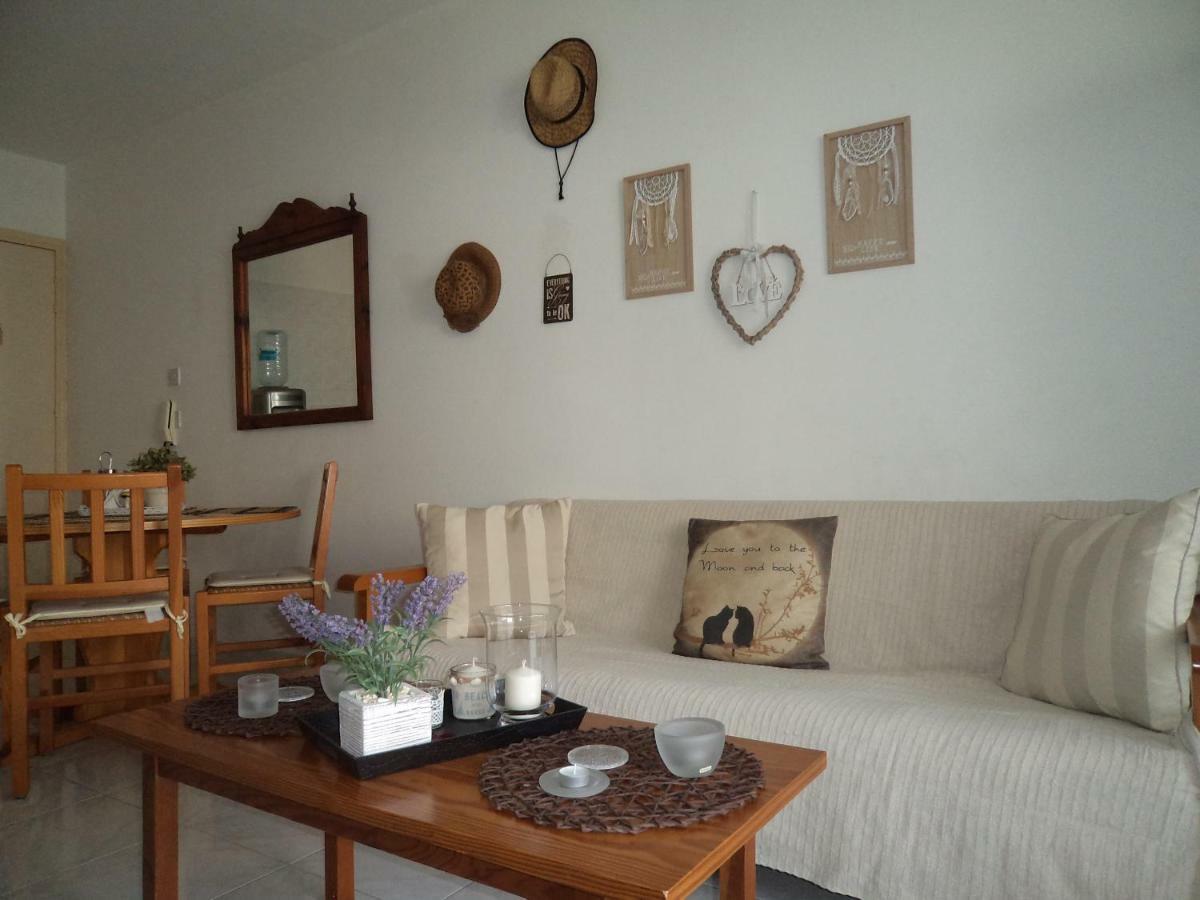 Welcome House Hotel ลาร์นาคา ภายนอก รูปภาพ